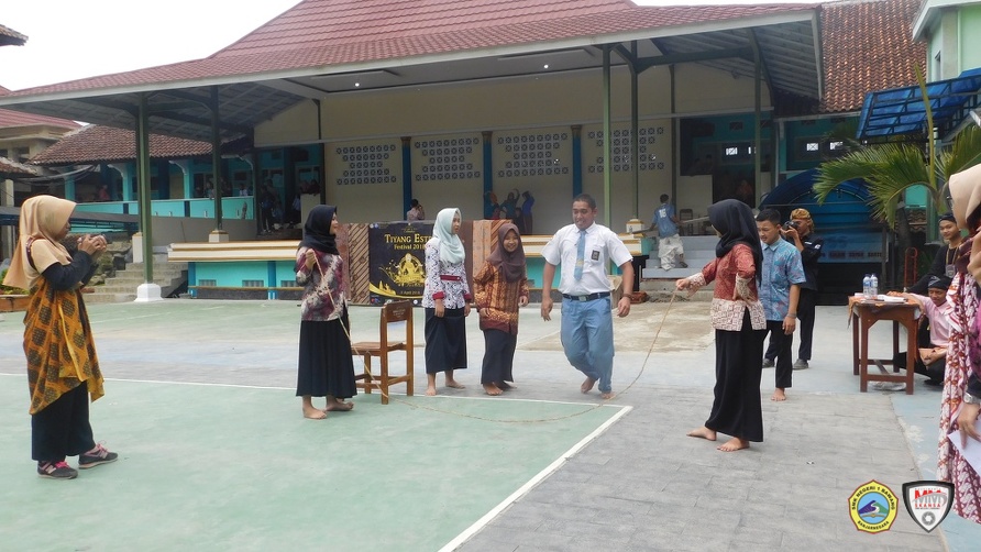 Kampung-Dolanan-SMKN-1-Bawang (35).JPG