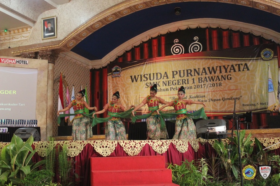Wisuda-Purnawiyata-2017-2018 (16).JPG