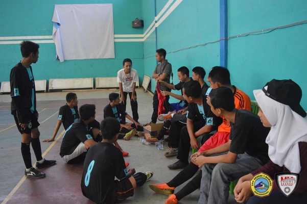 LIGA-Futsal-OSIS-SMK-Negeri-1-Bawang (21)